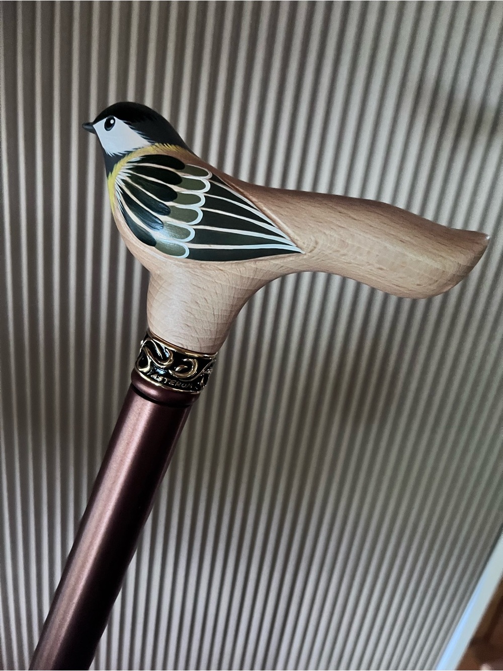 36” Long Cane! Like new wooden cane…🐦 Hand carved! ♥️